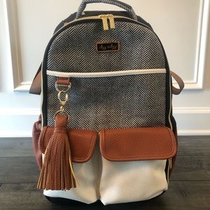 Itzy Ritzy Boss Diaper Bag with Packing Cubes New